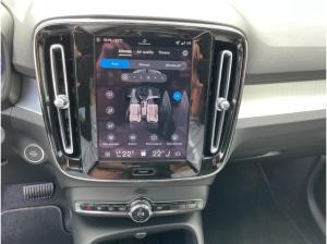 Volvo XC40 B3 Plus Black Edition LED 20LM NAVI H&K FSH