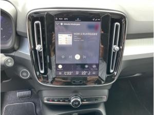 Volvo XC40 B3 Plus Black Edition LED 20LM NAVI H&K FSH
