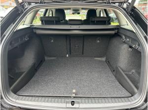 Skoda Octavia Combi 1.5 TSI mHEV Selection DSG+AHK+ACC+RFK+SHZ+