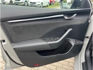 Skoda Octavia Combi 2.0 TSI DSG RS +CANTON+AHK+ACC+360°VIEW+HEAD_UP+