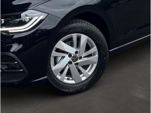 Volkswagen Polo 1.0 TSI DSG Style MATRIX+SHZ+GJR+NAVI+APP++