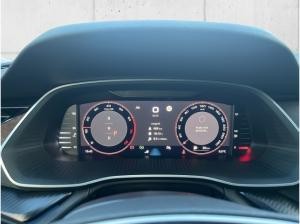 Skoda Octavia RS Combi 2.0 TSI Pano HUD Navi Kamera DigiCock LED Blendfreies Fernl. Kurvenlicht