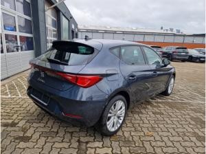 Seat Leon 1.5 eTSI DSG Style Edition Navi LED Klimaautom DAB SHZ Spurhalteass. Rückfahrkam.