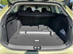 Skoda Superb Combi Selection 1,5TSI 110kW DSG/Infotainment/Fahrassistenz/Winter/Familie/Transport/AHK