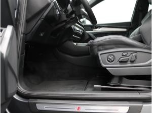 Audi Q5 S-Line 55 TFSIe quattro S-tronic / Pano, OLED