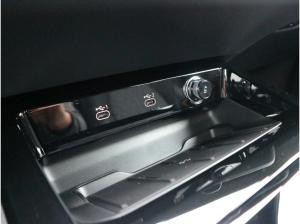 Audi A6 Avant TDI quattro S tronic S line*TECH*AHK*