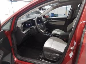 Volkswagen Golf 8 / 1.5 eTSI DSG STYLE PANO AHK GARANTIE