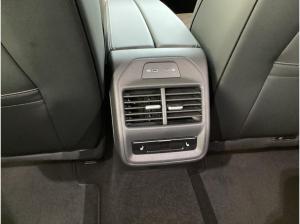 Volkswagen Passat R-Line *SOFORT VERFÜGBAR!* 2,0 l TDI SCR 110 kW (150 PS) 7-Gang-Doppelkupplungsgetriebe DSG