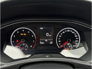 Volkswagen T-Roc 1.5 TSI Sport SHZ+PDC+KLIMA+LED+CARPLAY