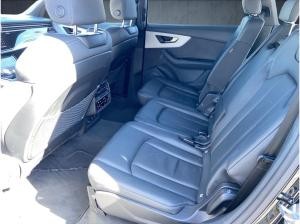 Audi Q7 SUV S line 45 TDI qu tiptr Matrix HUD AHK Pano