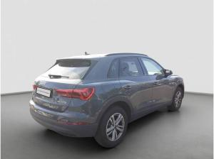 Audi Q3 35 TFSI S-tronic / MMI-Navi+, LED, RFK, ACC