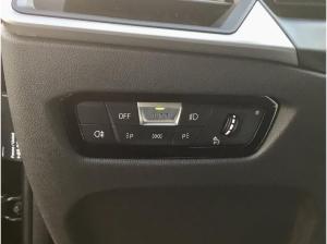 BMW 330 i Touring LC PROF+KAMERA+AHK+ESITZE+HIFI