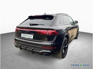 Audi RS Q8 SUV performance tiptronic