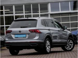 Volkswagen Tiguan Allspace 1.5 TSI Life DSG 7-Sitzer AHK LED NAVI E-Heckklappe