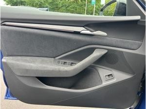 Skoda Superb Combi 2.0 TSI DSG 4x4 Sportline +AHK+NAVI+ACC+SHZ+