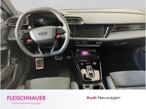Audi RS3 Sportback 2.5 TFSI quattro S tronic *Panorama*Carbon Spoiler*VMAX280km/h*SONOS*Assistenzpaket*