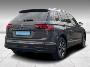 Volkswagen Tiguan 1.5 TSI Move DSG Panorama Navi Kamera