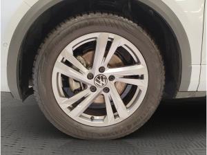 Volkswagen T-Roc 1.5 TSI DSG R-Line / SORFORT VERFÜGBAR !