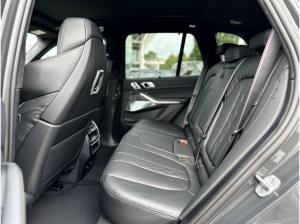 BMW X5 xDrive40d M Sportpaket B&W Surround DAB LED