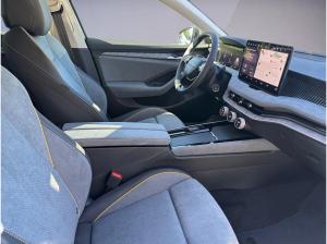 Skoda Superb Combi 1.5 TSI iV 150kW Selection/Transport/AHK/Licht&Sicht/Fahrassistenz/Winter/Infotainment