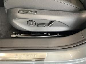 Skoda Superb Combi Sportline SOFORT VERFÜGBAR! Navi DCC PANO AHK eHeck
