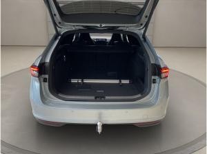 Skoda Superb Combi Sportline SOFORT VERFÜGBAR! Navi DCC PANO AHK eHeck