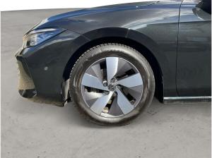 Volkswagen Passat Var. 2.0 TDI DSG Elegance AHK Navi 360°