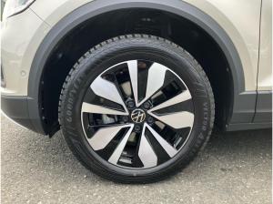 Volkswagen T-Roc Move 1.5TSI DSG / Navi, ParkAssi, AHK, LED