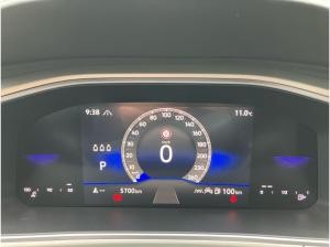 Volkswagen T-Roc Move 1.5TSI DSG / Navi, ParkAssi, AHK, LED