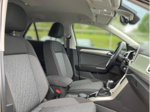 Volkswagen T-Roc Move 1.5TSI DSG / Navi, ParkAssi, AHK, LED