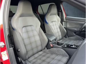 Volkswagen Golf VIII GTE Nav/Kam/LED+/ACC/AppCon/Business/Assist