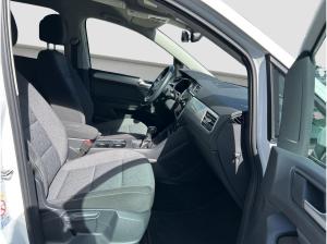 Volkswagen Touran MOVE 1.5 TSI 5JGar 7Sitz ACC Spur Kamera