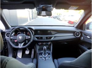 Alfa Romeo Stelvio Quadrifoglio Cyber Week Deal! 520 PS / 6 Zylinder / Sofort verfügb.!