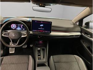 Volkswagen Golf VIII 1.5 eTSI DSG / SOFORT VERFÜGBAR !