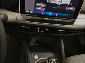 Volkswagen Golf VIII 2.0 TDI / SOFORT VERFÜGBAR !