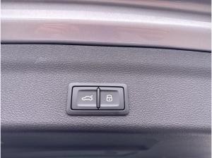 Audi A6 Avant 55 TFSI e Design S line qu. S tr. AHK