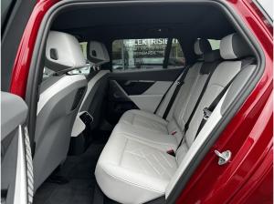 BMW i5 eDrive40 Touring M Sport //Autobahnassistent Pano