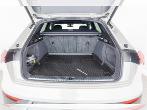 Audi Q8 e-tron 55 qu. "BERLIN EDITION DAKAR" HUD PANO