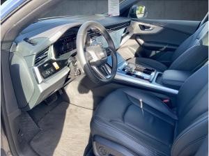 Audi Q8 SUV 45 TDI qu. tiptr. Luft HUD AHK Matrix 360