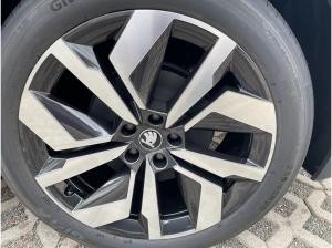 Skoda Elroq Skoda Elroq 85 **PRIVAT**SOFORT** l 4xSHZ l AHK l CAM l MATRIX l NAV l STHZ l WÄPU l DAB l CANTON l