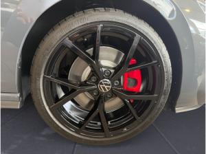 Volkswagen Golf GTI //  Panoramadach/IQ.Light/Harman/Keyless/ ⭐