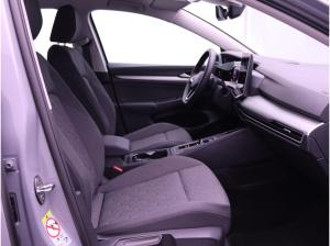 Volkswagen Golf VIII Life 1.5 eTSI DSG / App, ACC, LED, SHZ