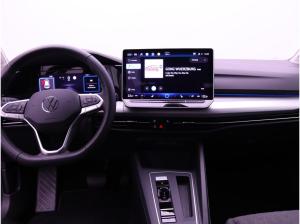 Volkswagen Golf VIII Life 1.5 eTSI DSG / App, ACC, LED, SHZ