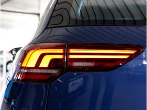Volkswagen Golf VIII 1,5 TSI Life ACC LED AppConnect Alu Parkpilot Sitzheizg