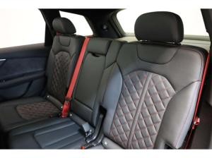 Audi Q7 TDI quattro S line business UPE: 127.565,- €