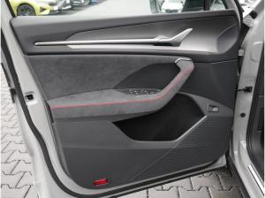 Skoda Kodiaq RS 2.0 TSI 4x4 - KEYLESS NAVI PANO 7-SITZER *SN895*