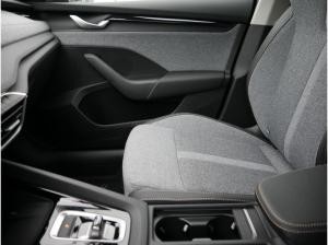 Skoda Octavia Combi 2.0 TDI Tour SHZ NAVI AHK ACC LED *872*