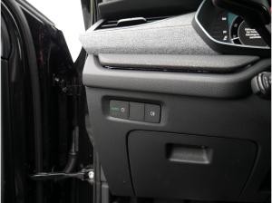 Skoda Octavia Combi 2.0 TDI Tour SHZ NAVI AHK ACC LED *872*