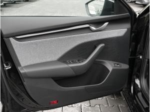 Skoda Octavia Combi 2.0 TDI Tour SHZ NAVI AHK ACC LED *872*