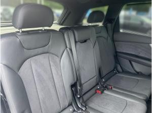 Audi Q7 SUV S line business TDI qua. Pano AHK HUD B&O